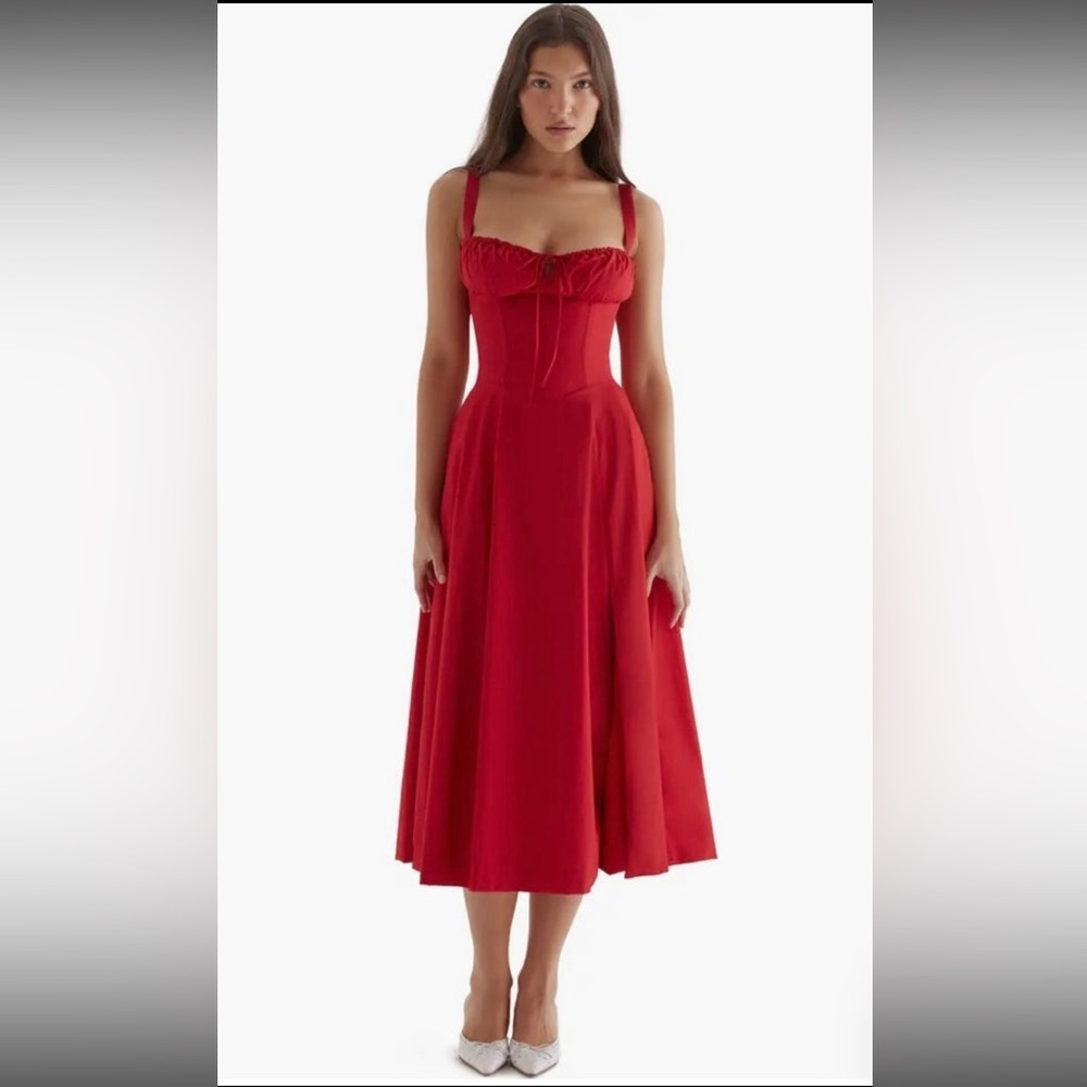 New did not fit unfortunately was small. Modeled for pictures